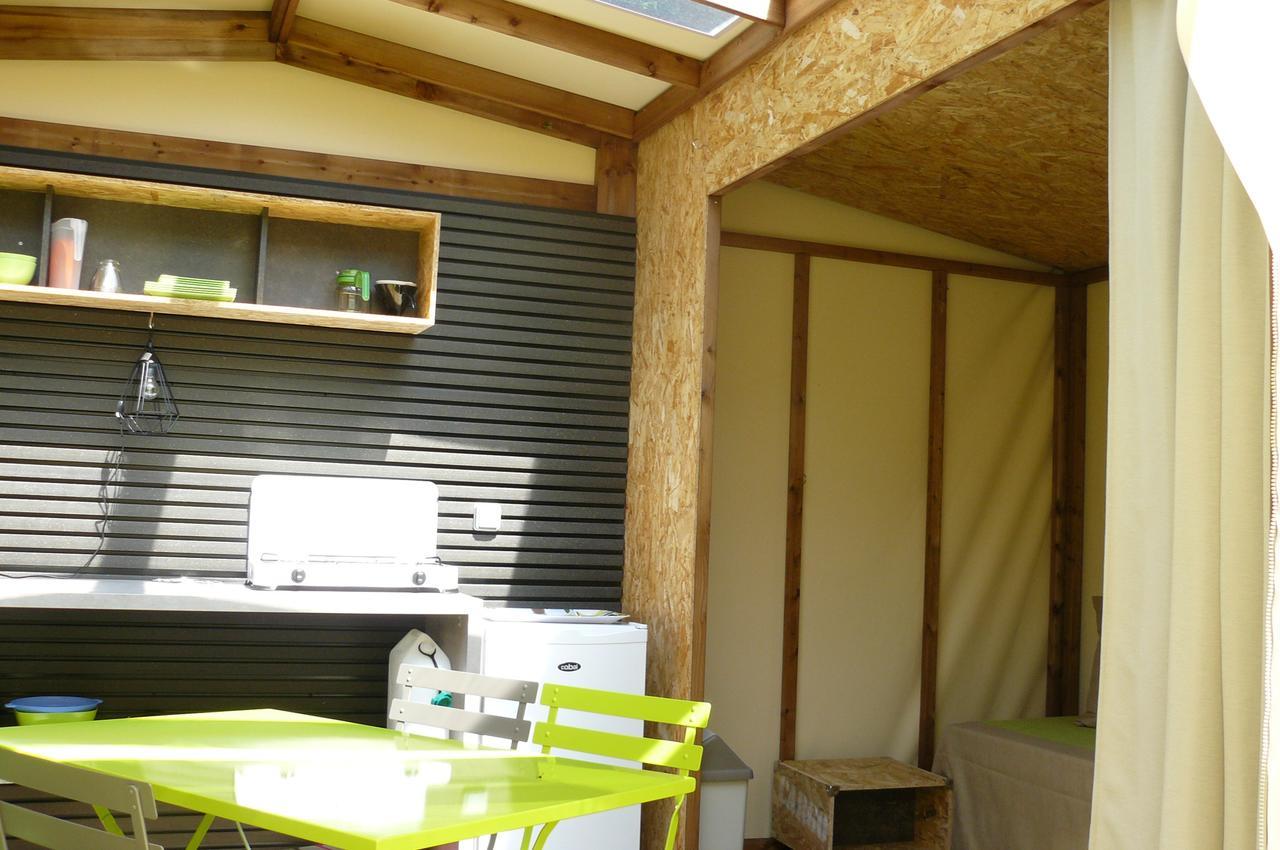 Camping Le Rey Louvie Juzon Exterior foto