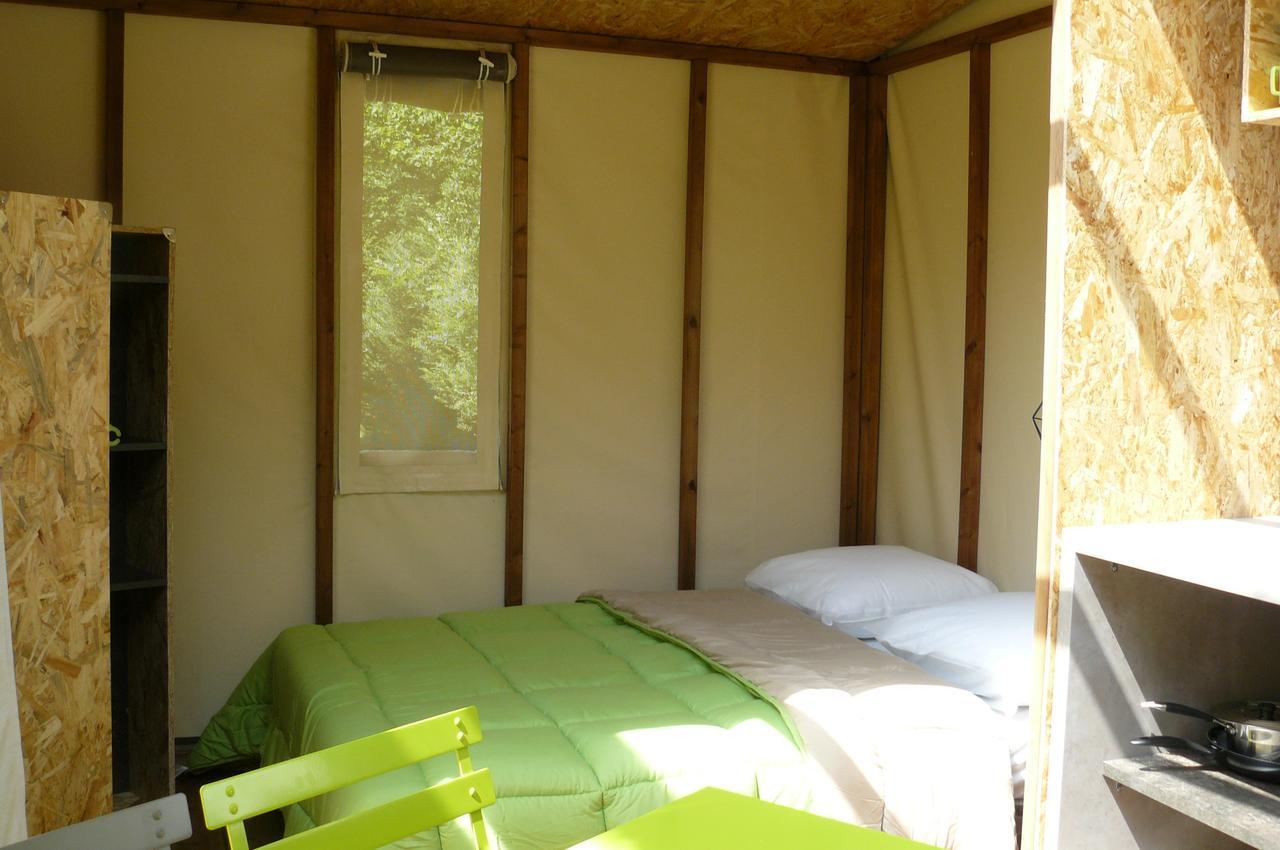 Camping Le Rey Louvie Juzon Exterior foto