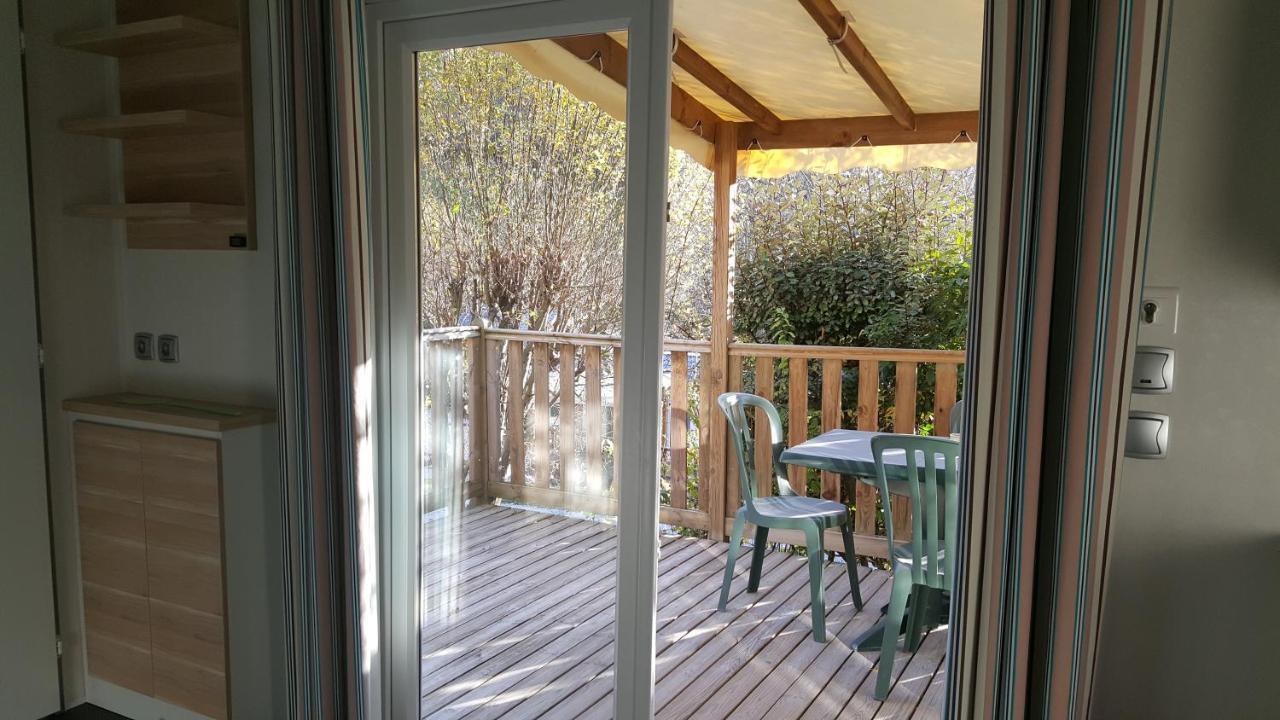 Camping Le Rey Louvie Juzon Exterior foto